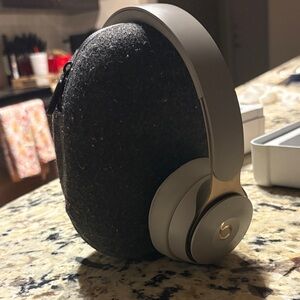 Beats by Dre Solo Pro Wireless Headphones